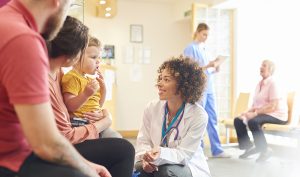 Hospitais do SUS reduzem em 55% a superlotação nas emergências